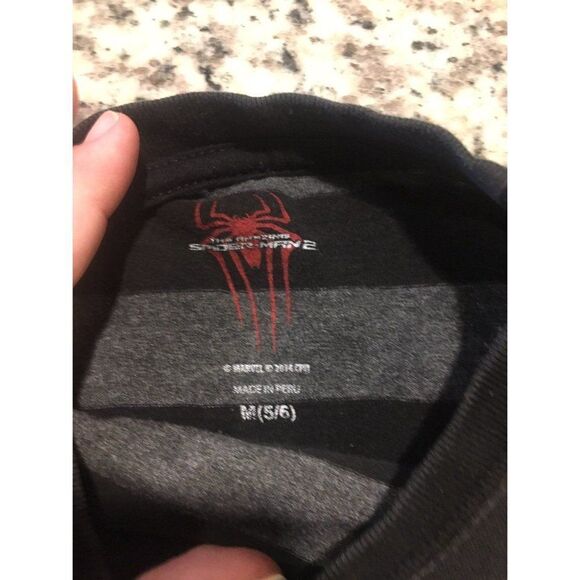 SPIDERMAN Boys Black Striped Tshirt Size 5/6 - - Picture 5 of 5